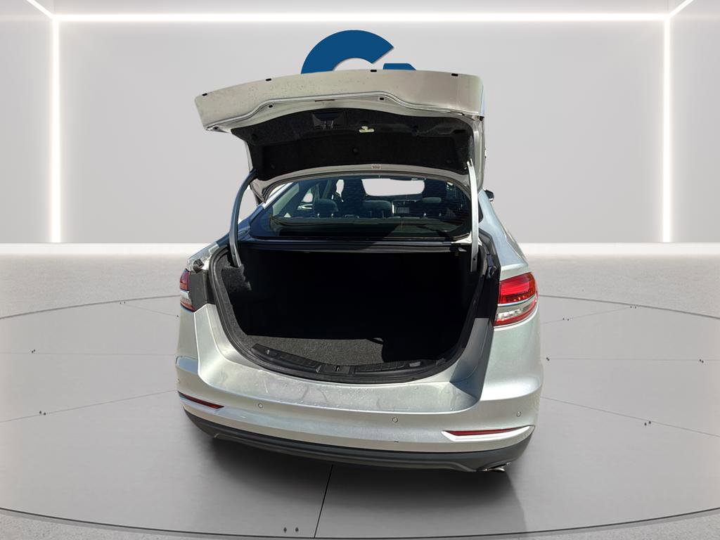 Used 2019 Ford Fusion SE FWD image 16