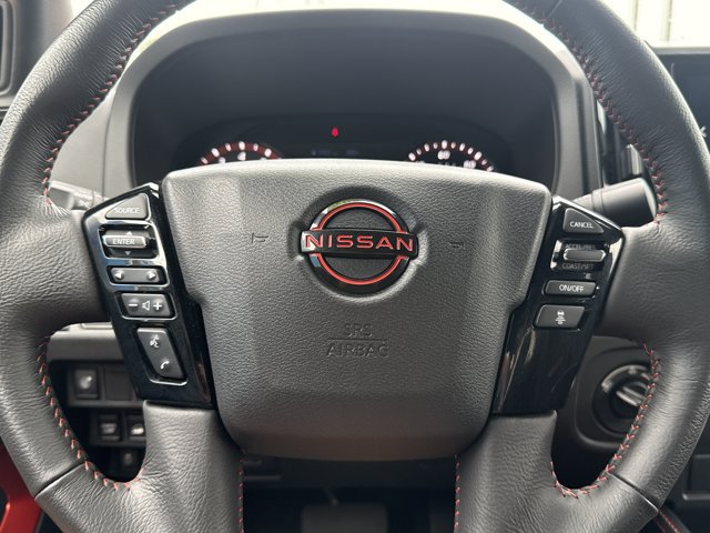 Used 2025 Nissan Frontier PRO-4X AWD/4WD image 17