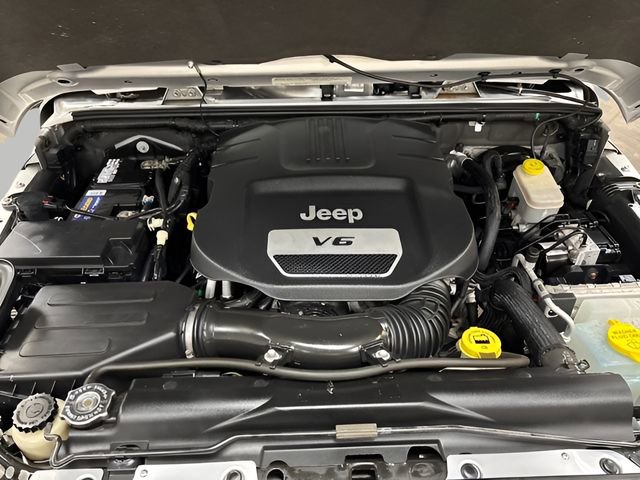 Used 2012 Jeep Wrangler Rubicon image 17