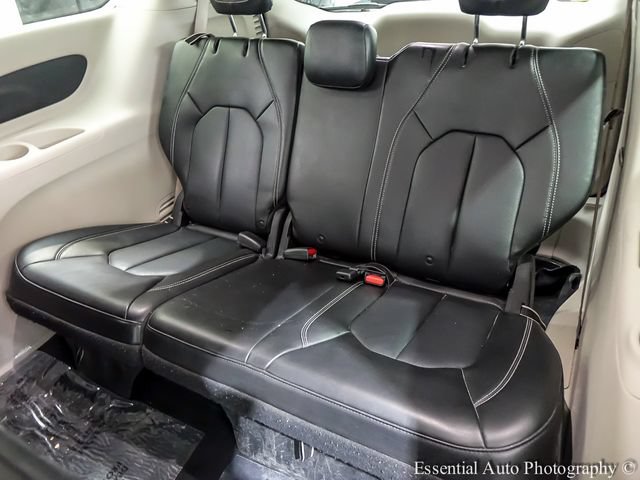 Used 2021 Chrysler Voyager Lxi FWD image 13