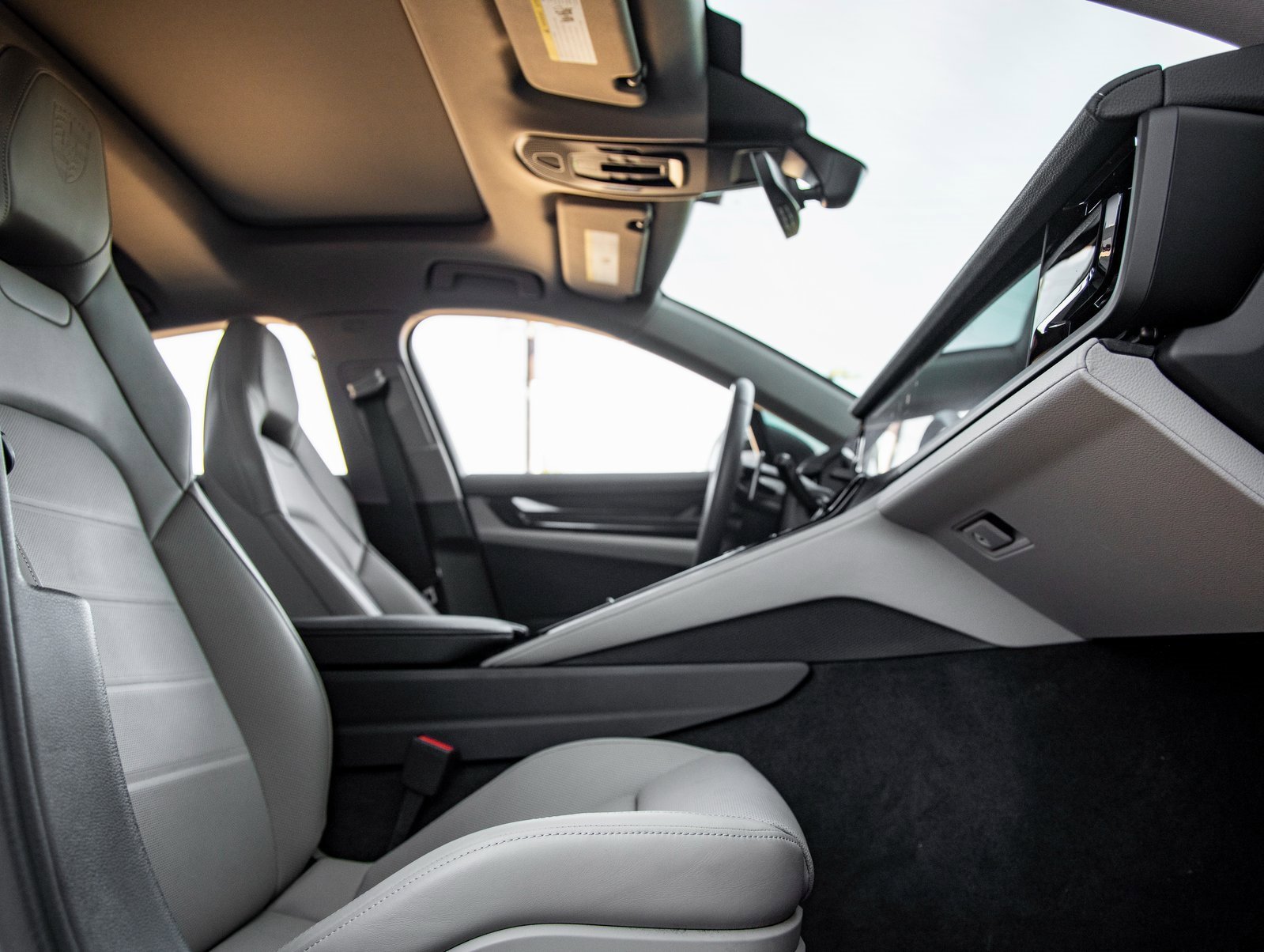 Certified 2025 Porsche Panamera 4 image 43