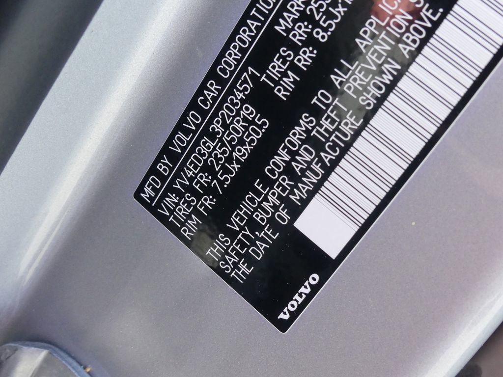 Used 2023 Volvo C40 P8 Recharge Plus image 19