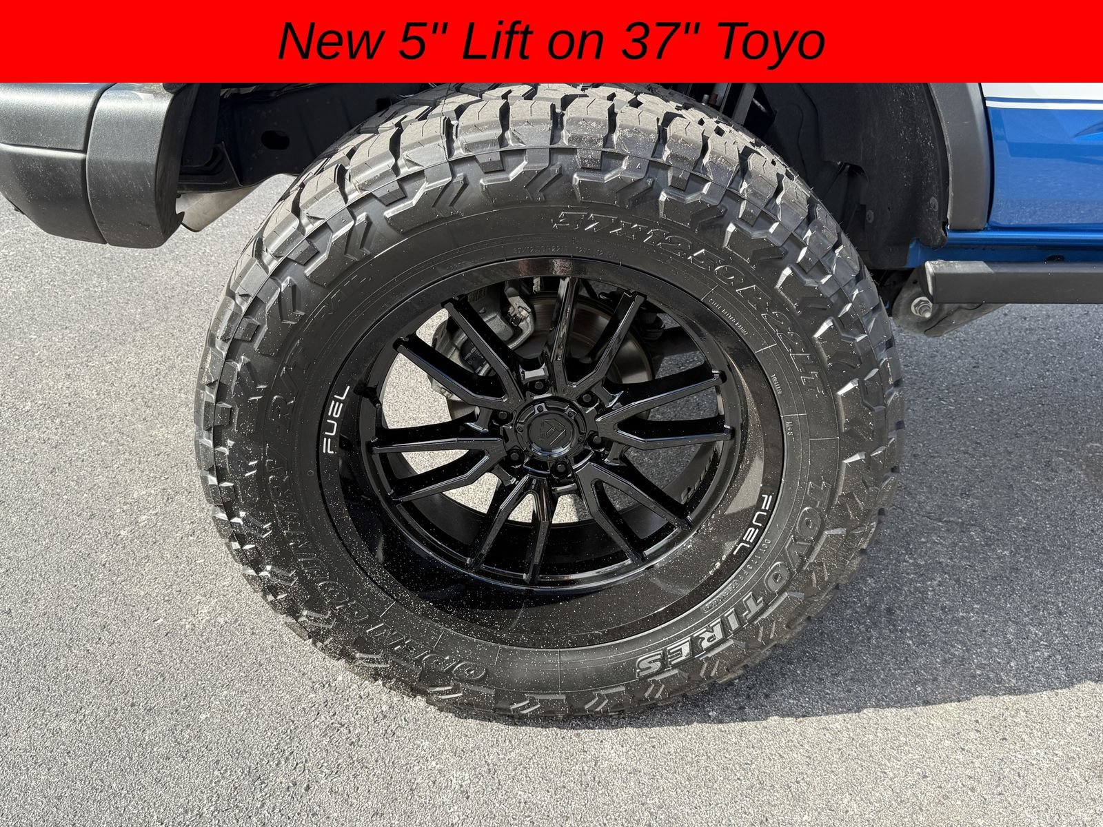 Used 2025 Ford Bronco Badlands AWD/4WD image 36