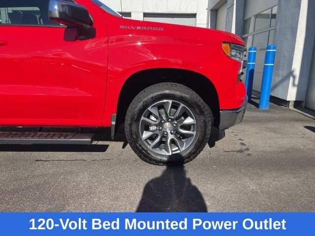 Used 2025 Chevrolet Silverado 1500 LT AWD/4WD image 11