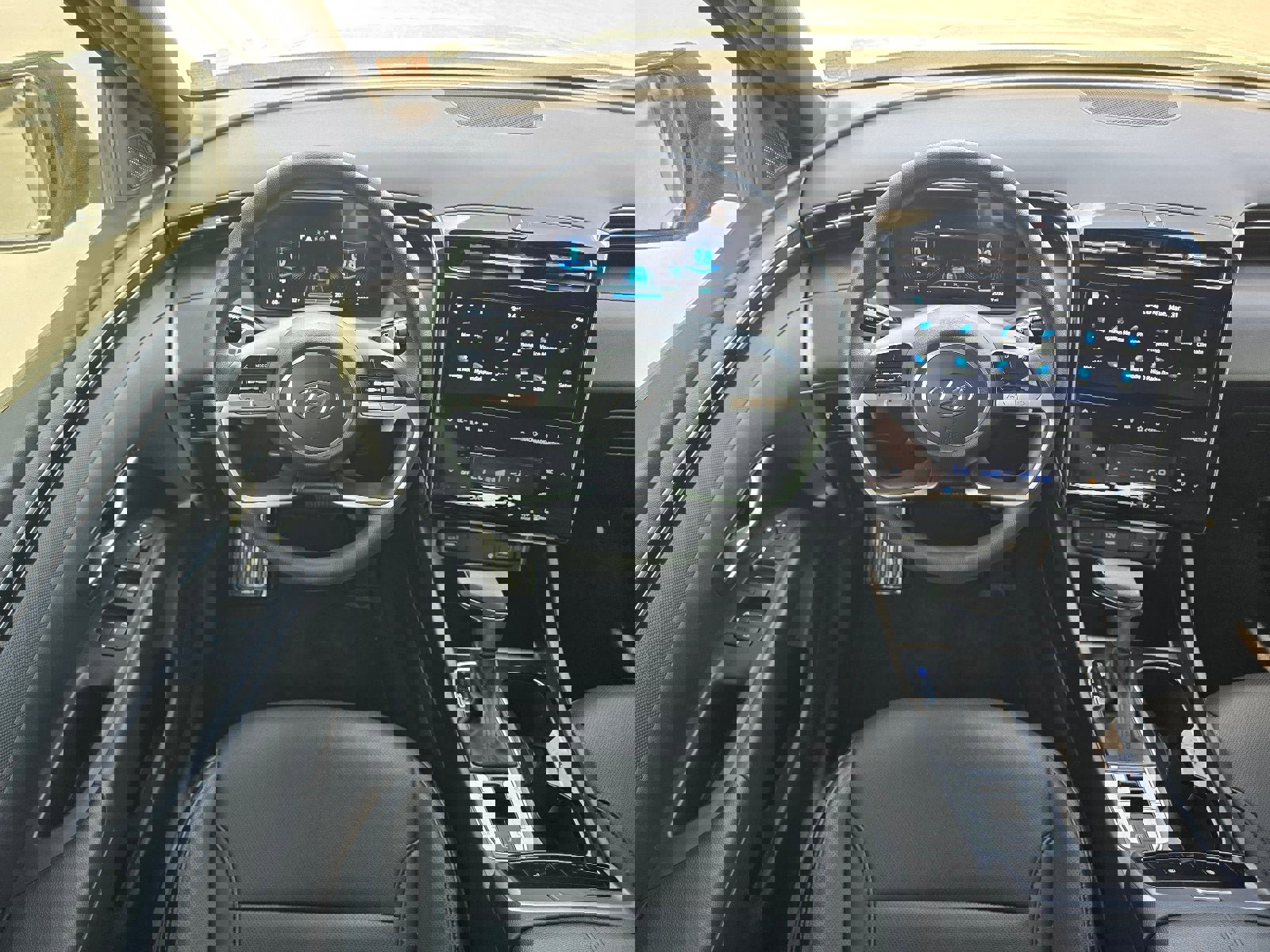 Used 2024 Hyundai Santa Cruz Night image 15