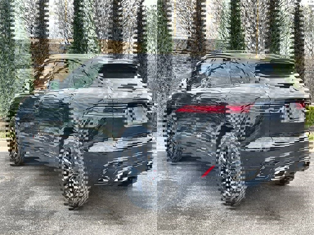New 2026 Jaguar F-PACE R-Dynamic S image 3