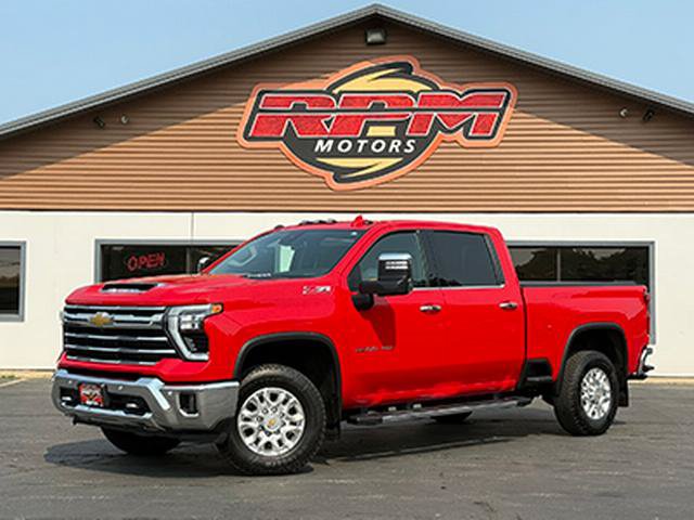 Used 2024 Chevrolet Silverado 2500 LTZ w/ LTZ Plus Package AWD/4WD image 3