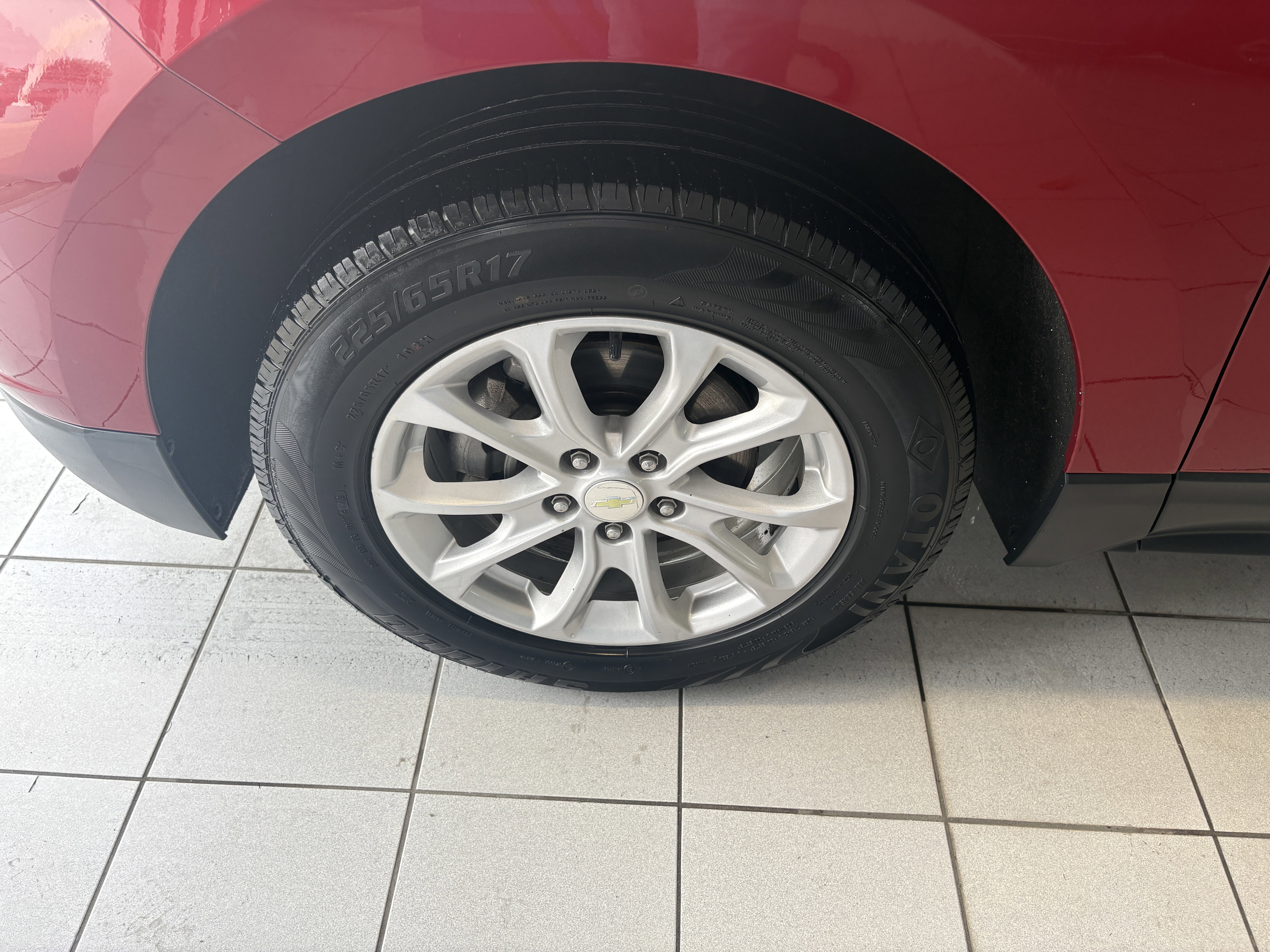 Used 2018 Chevrolet Equinox LT image 8