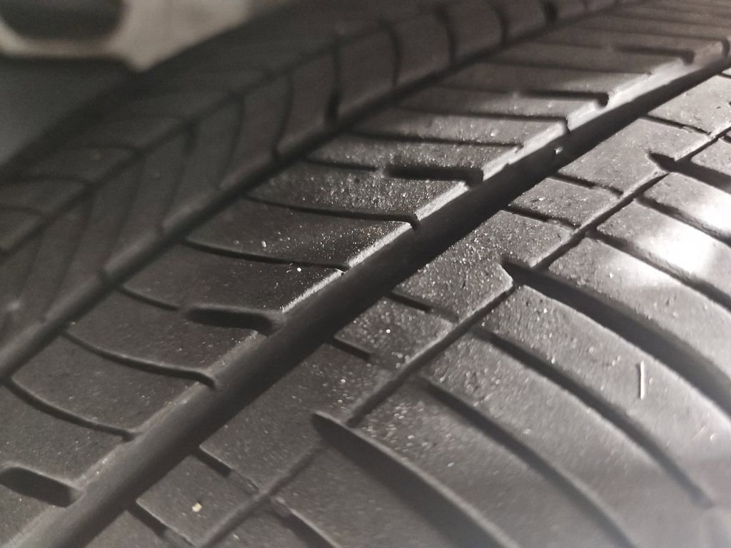 Certified 2025 Hyundai Elantra Blue FWD image 27