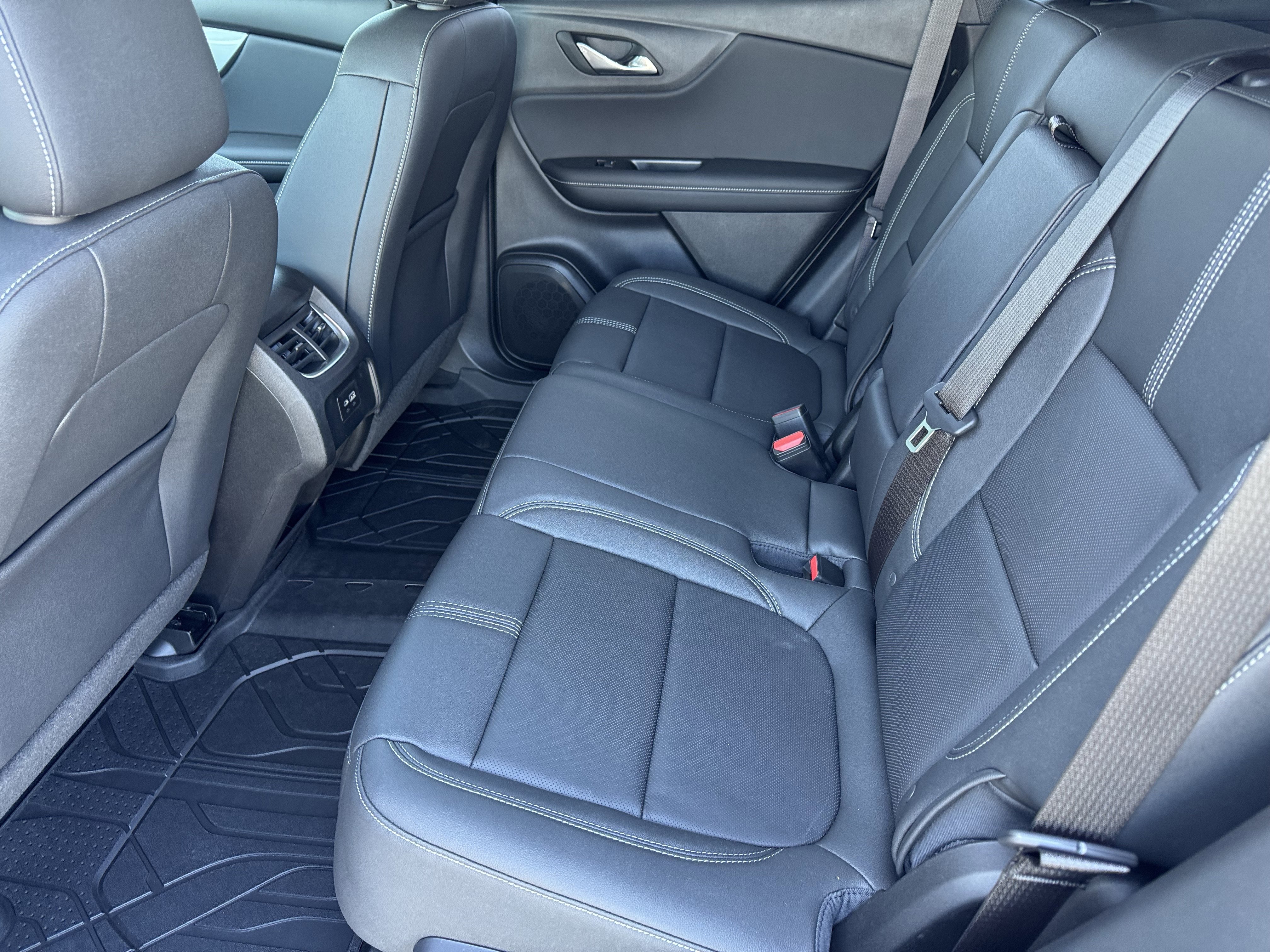 New 2026 Chevrolet Blazer LT w/ LPO, Floor Liner Package image 15