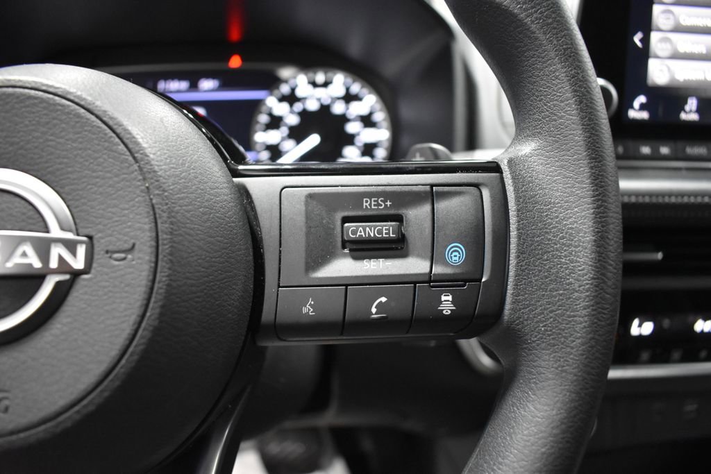 Used 2023 Nissan Rogue SV image 26