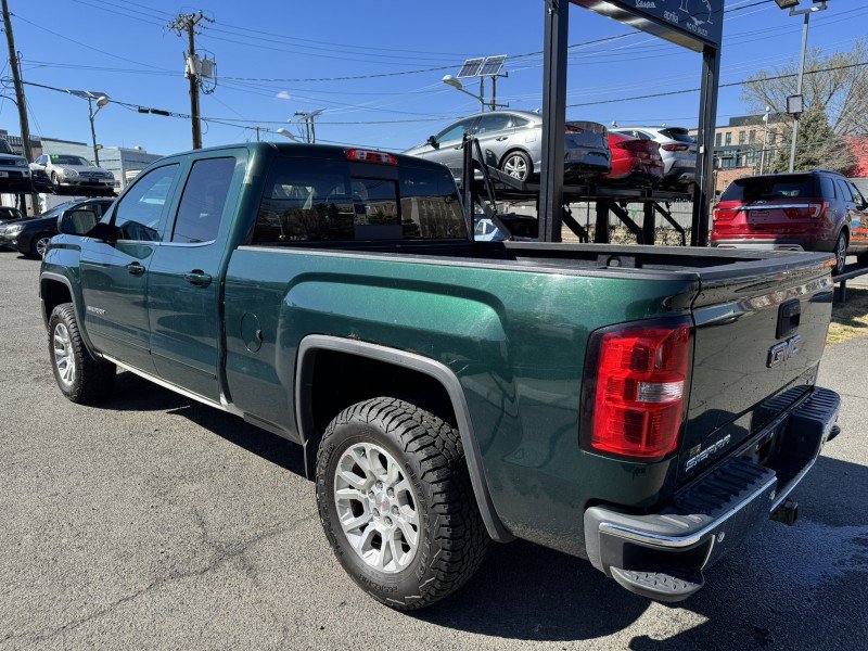 Used 2015 GMC Sierra 1500 SLE w/ SLE Value Package AWD/4WD image 4