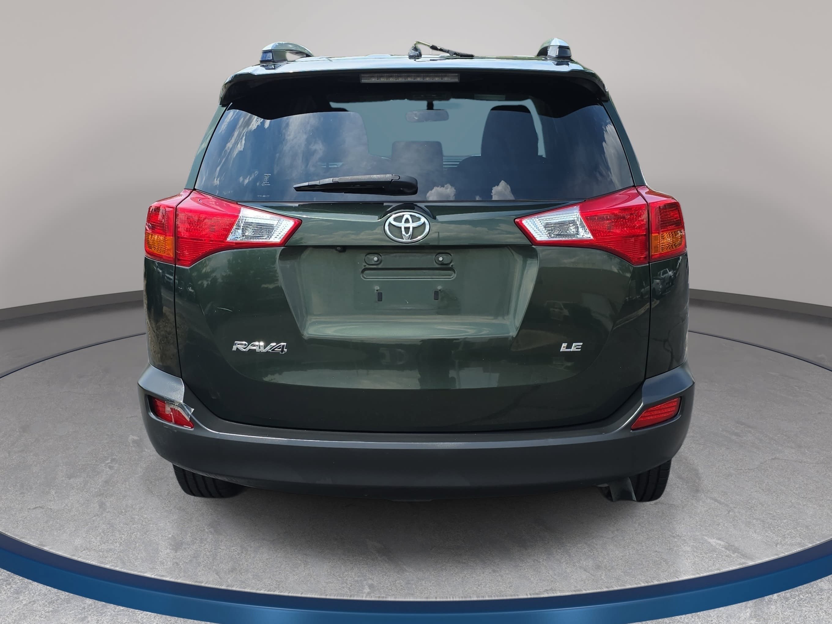 Used 2013 Toyota RAV4 LE FWD image 6