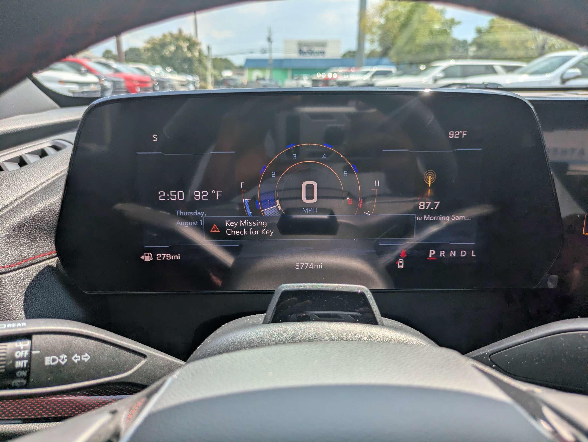 Used 2026 Chevrolet Traverse RS FWD image 29