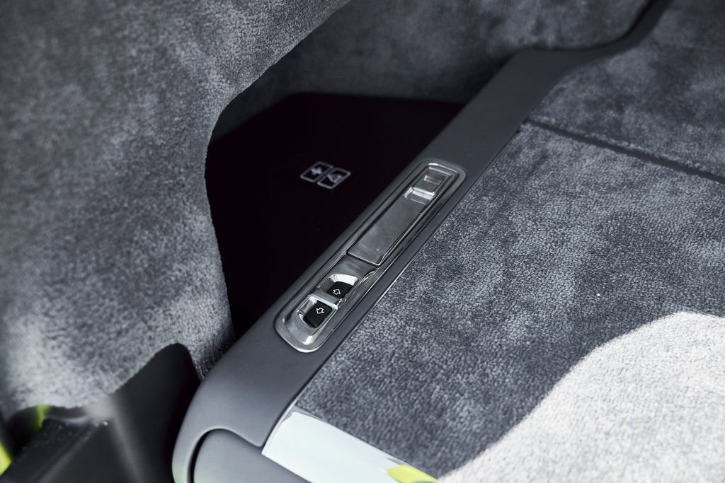 Used 2024 Rolls-Royce Cullinan image 21