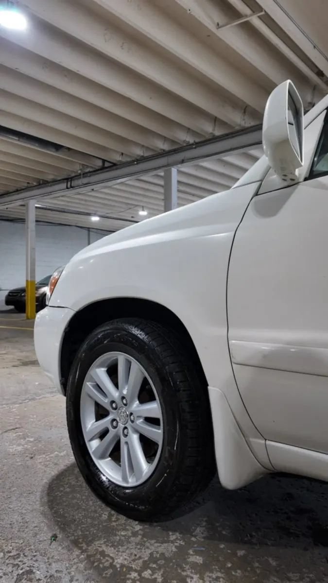 Used 2006 Toyota Highlander 2WD Hybrid image 6