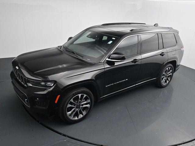 Used 2025 Jeep Grand Cherokee L Overland w/ Luxury Tech Group IV AWD/4WD image 28