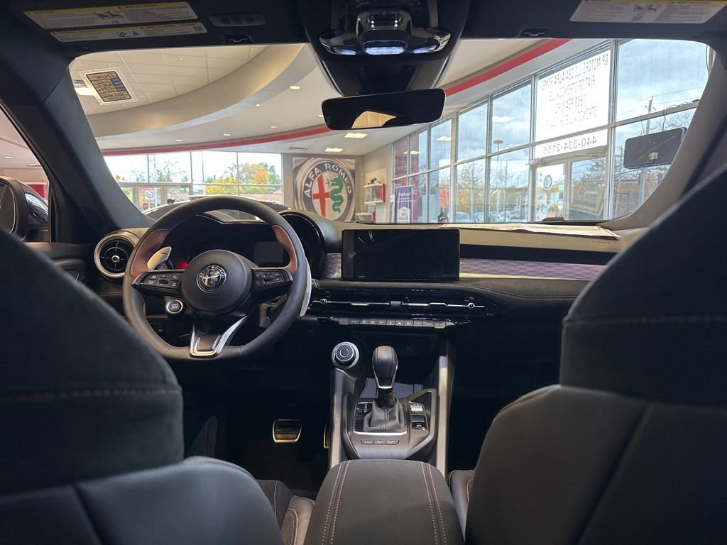 New 2025 Alfa Romeo Tonale image 13