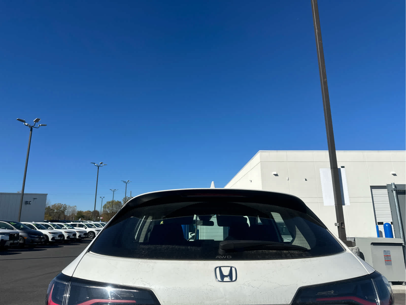 Used 2025 Honda HR-V LX image 8