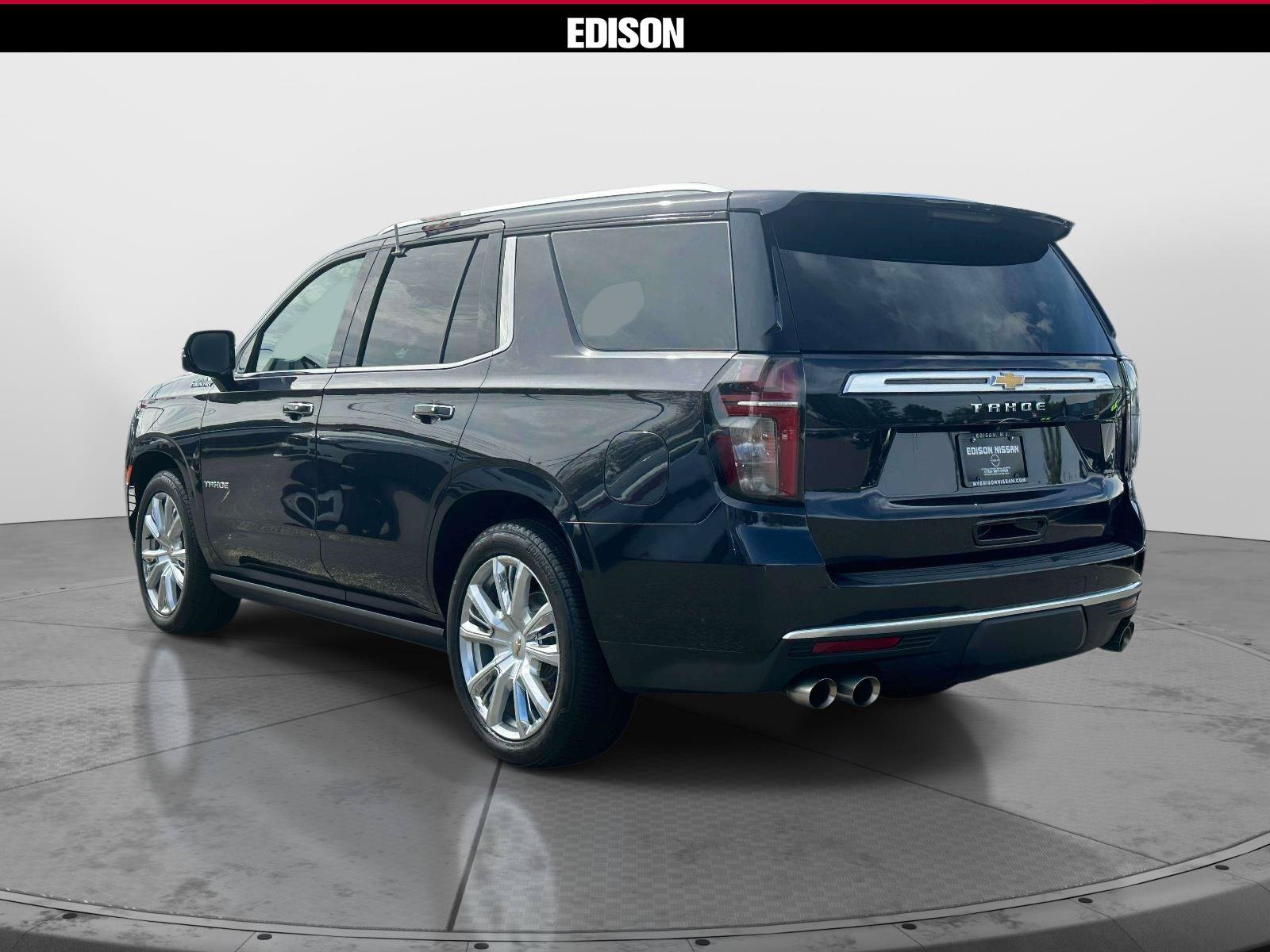 Used 2023 Chevrolet Tahoe High Country AWD/4WD image 5
