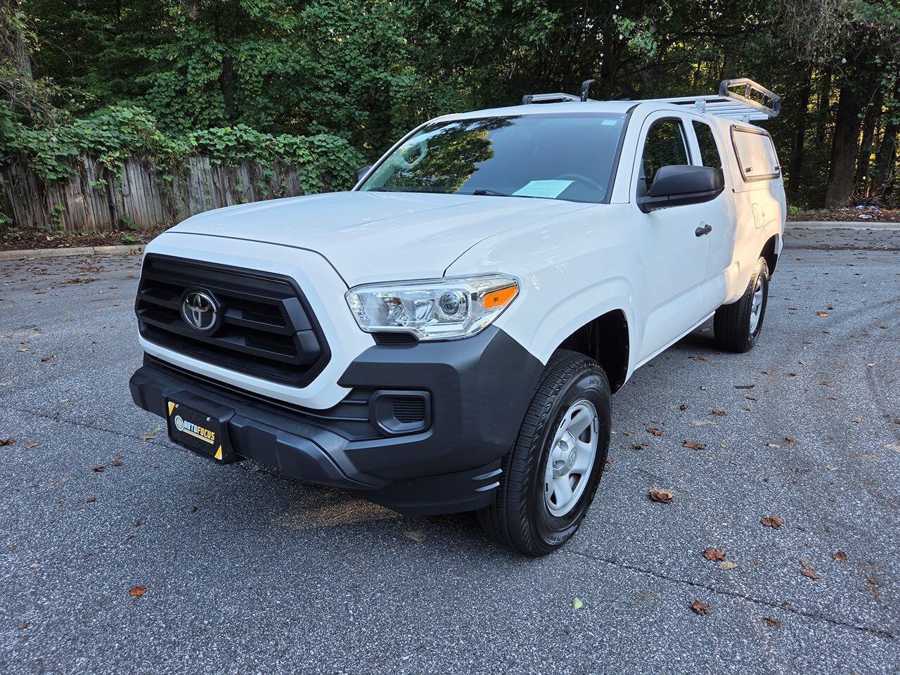 Used 2023 Toyota Tacoma SR RWD image 1