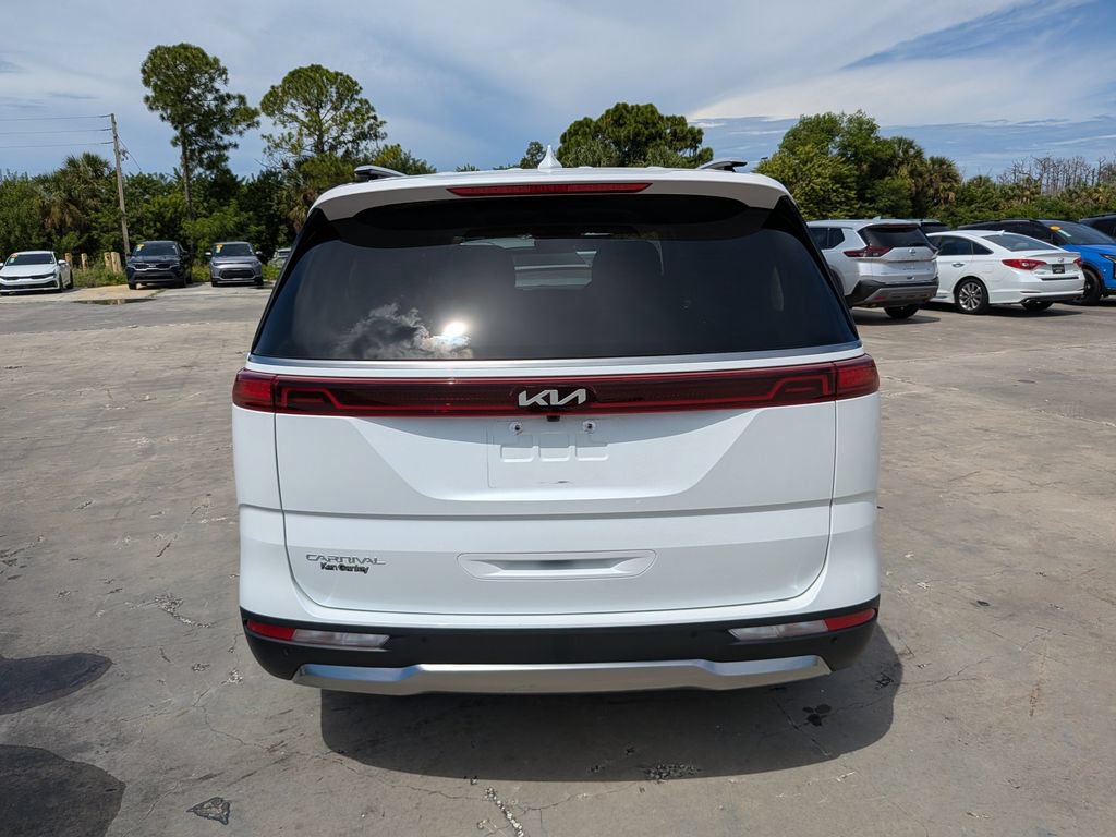 Certified 2024 Kia Carnival SX Prestige FWD image 7
