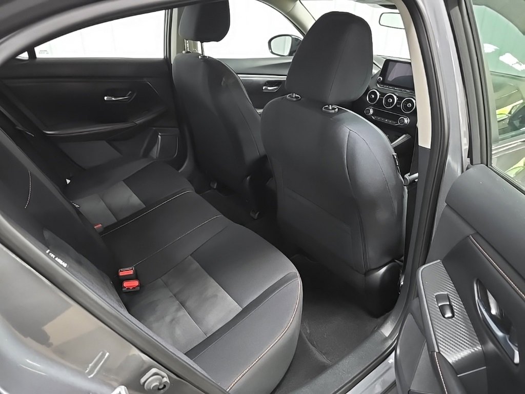 Used 2021 Nissan Sentra SR image 17