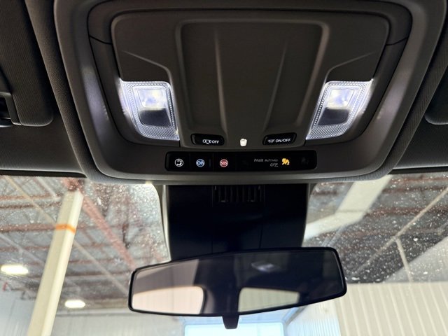 Used 2024 GMC Sierra 1500 SLE image 29