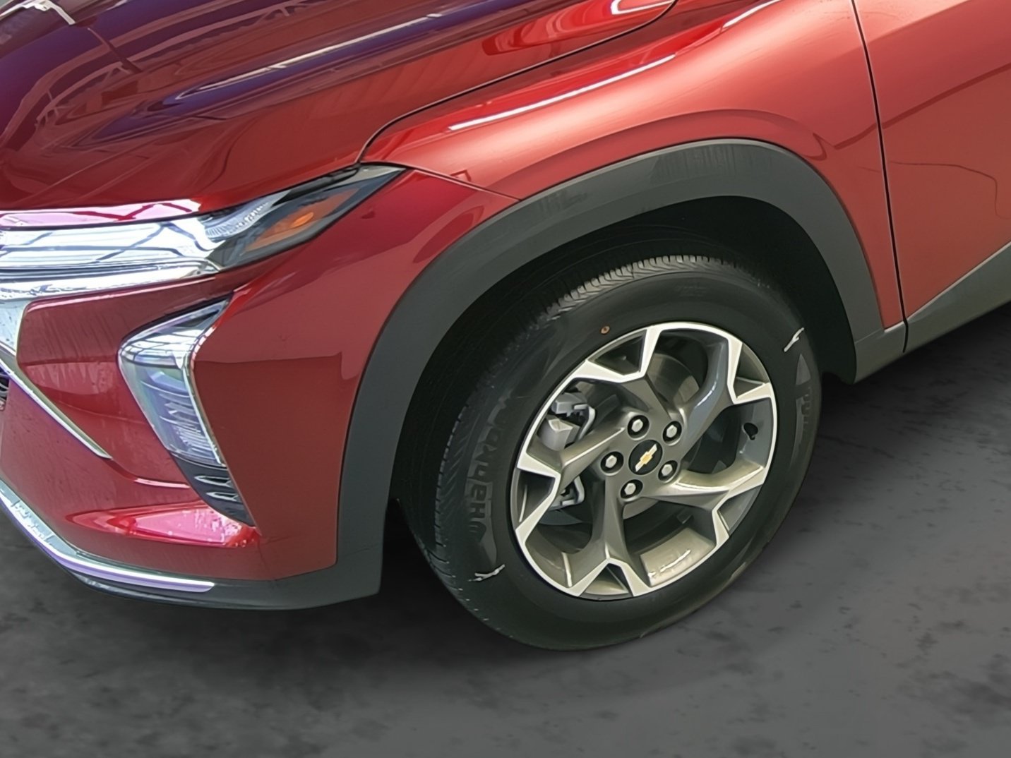 Used 2025 Chevrolet Trax LT w/ Driver Confidence Package FWD image 7