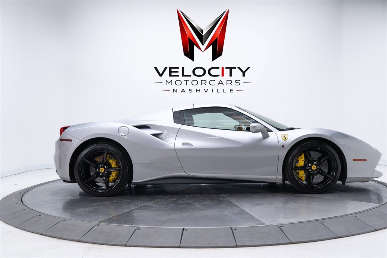 Used 2018 Ferrari 488 Spider image 4