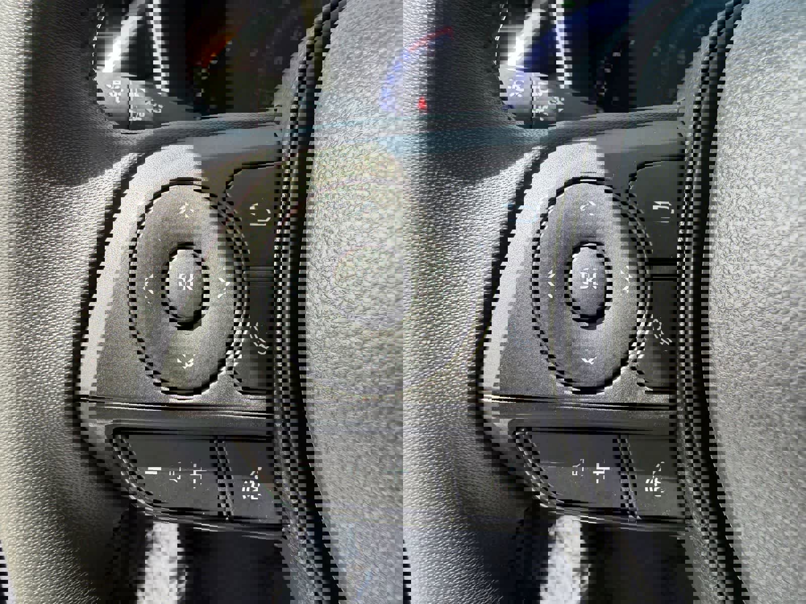 Used 2022 Toyota Corolla LE w/ Premium Interior Package image 17