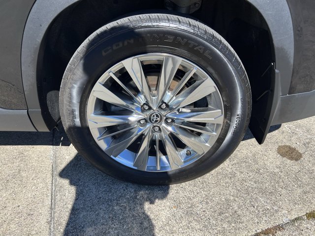 Used 2024 Toyota Grand Highlander AWD image 33