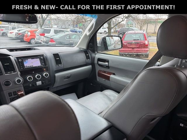 Used 2014 Toyota Sequoia Platinum image 36