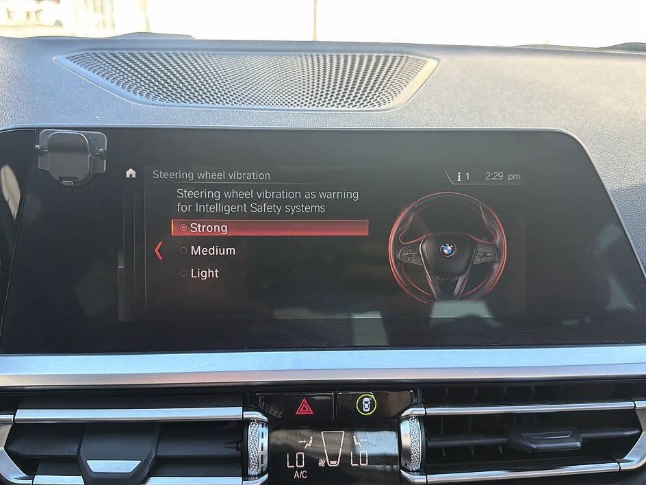 Used 2019 BMW 330i Sedan RWD image 12
