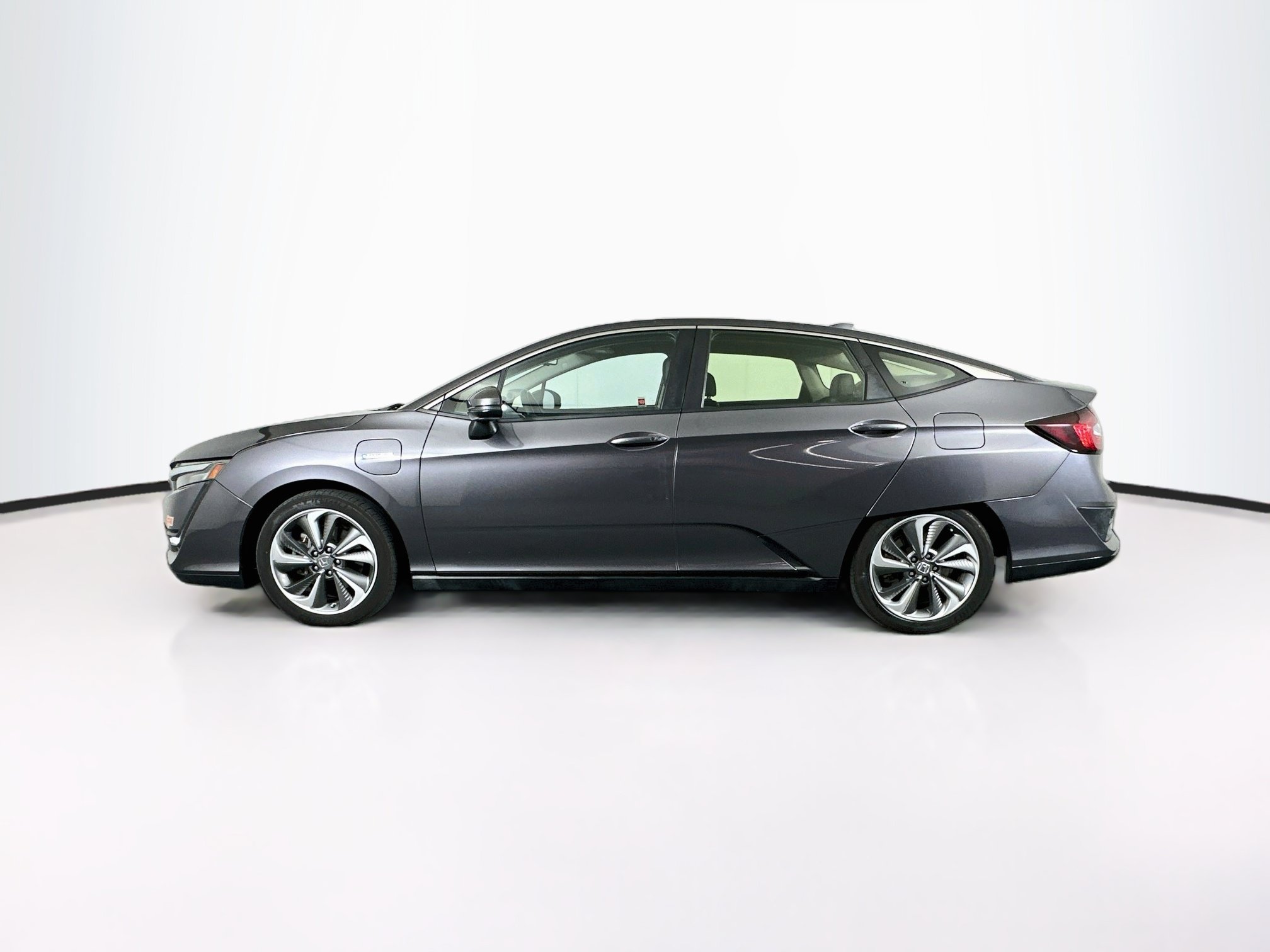 Used 2019 Honda Clarity Touring image 4