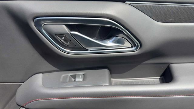 Used 2021 Chevrolet Suburban RST w/ Luxury Package RWD image 17