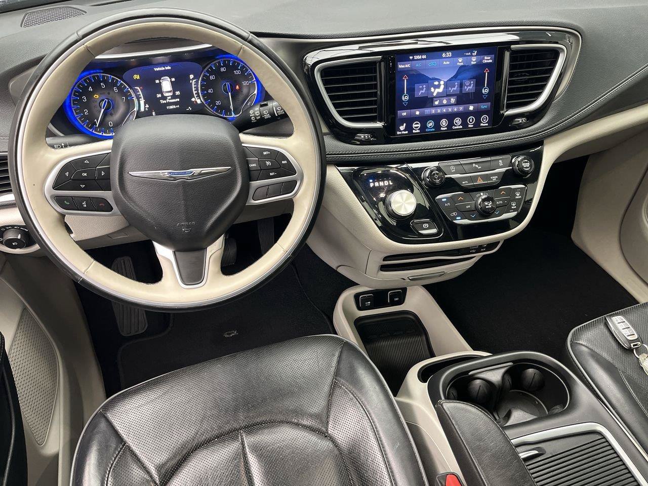Used 2018 Chrysler Pacifica Limited FWD image 15