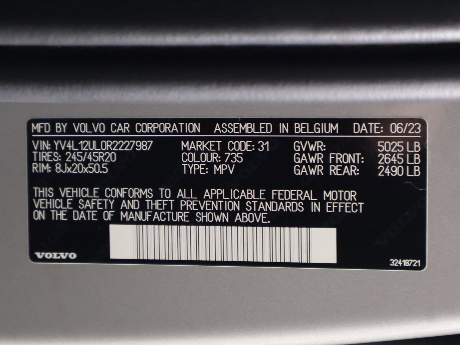 Used 2024 Volvo XC40 B5 Plus w/ Protection Package Premier AWD/4WD image 16