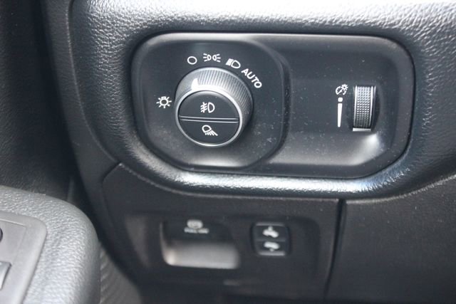Used 2021 RAM 1500 Big Horn AWD/4WD image 18