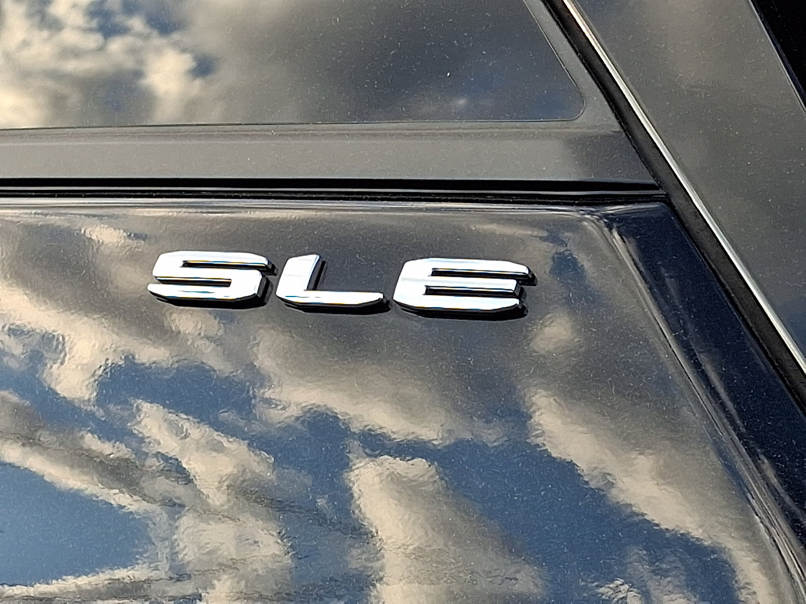 Certified 2022 GMC Terrain SLE w/ Driver Convenience Package FWD image 30