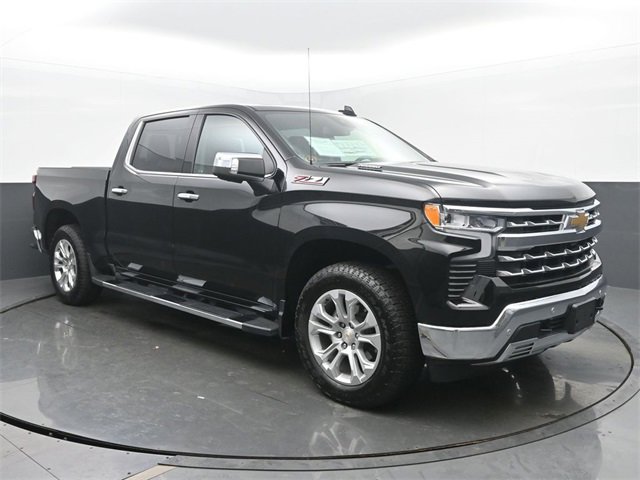 Used 2025 Chevrolet Silverado 1500 LTZ w/ LTZ Premium Package image 7