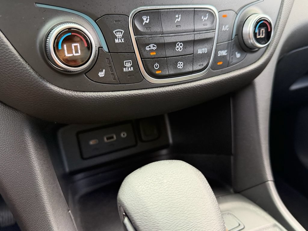 Used 2023 Chevrolet Equinox LT FWD image 27