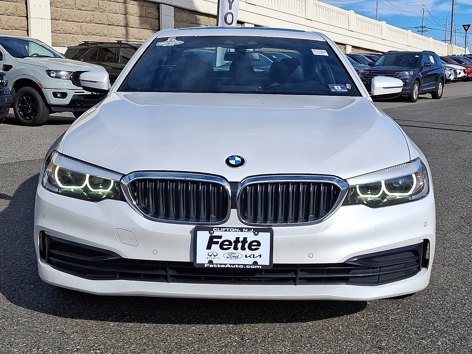 Used 2019 BMW 530i xDrive w/ Convenience Package image 2