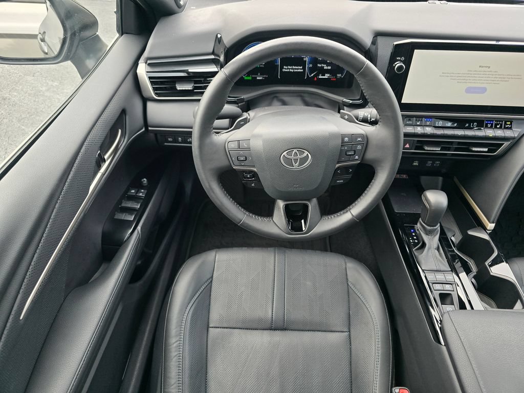 Used 2025 Toyota Camry XSE w/ Premium Package FWD image 18