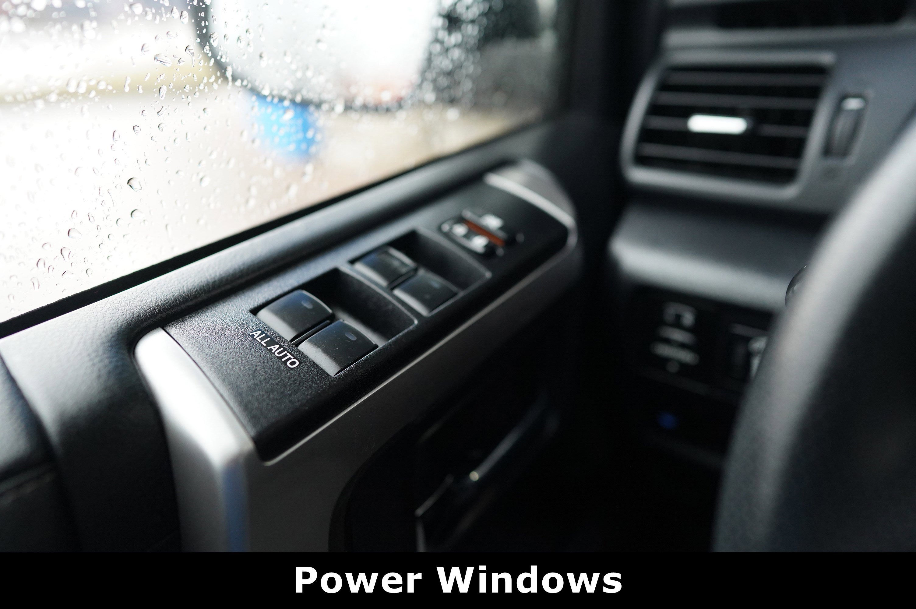 Used 2020 Toyota 4Runner SR5 image 30