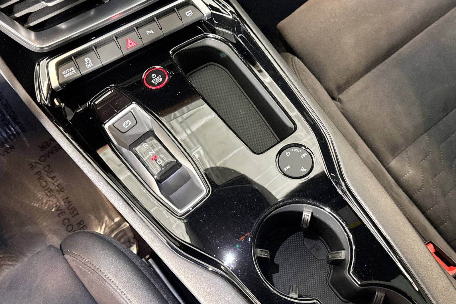 Used 2023 Audi e-tron GT Premium Plus AWD/4WD image 16