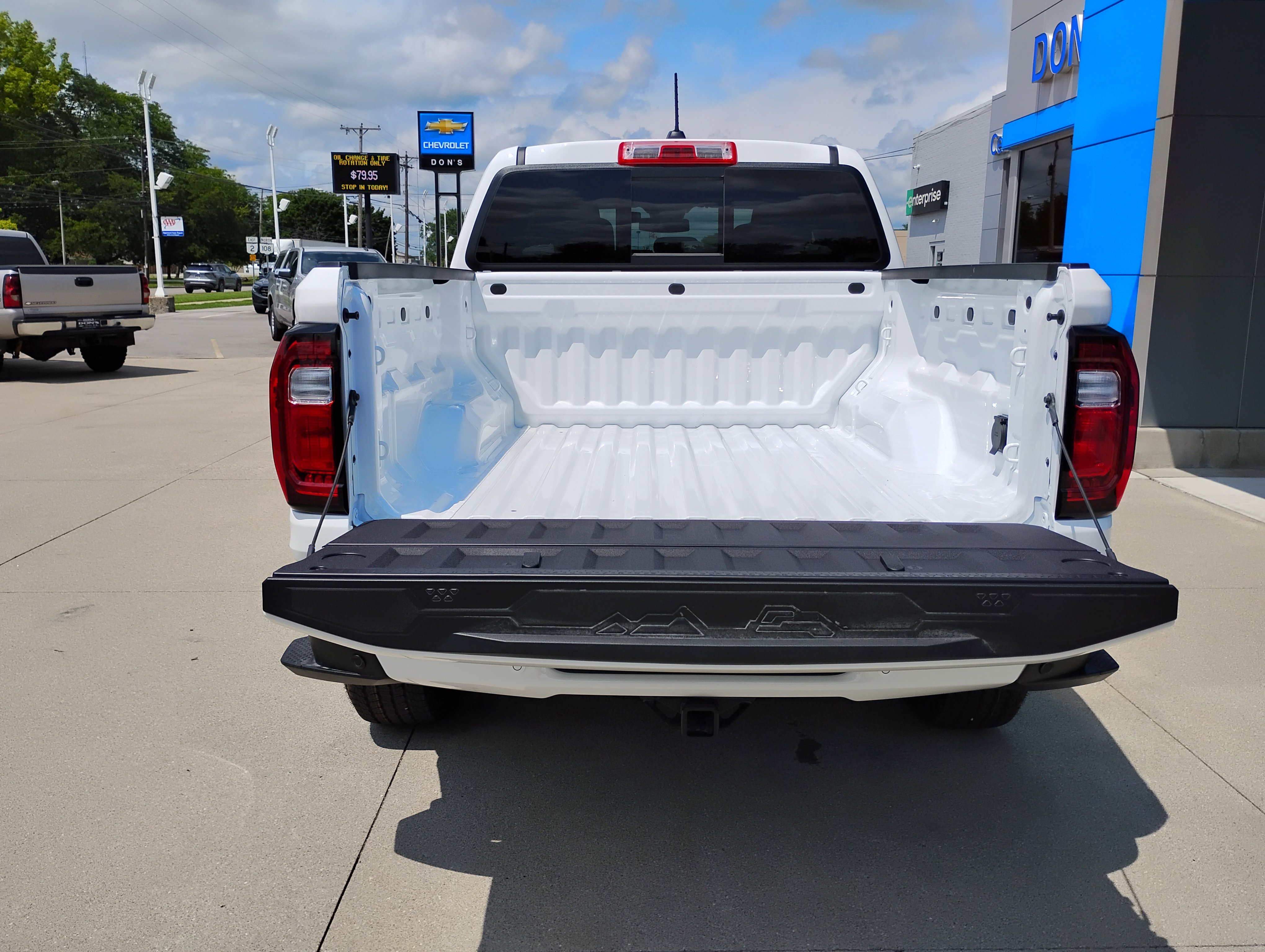 New 2026 GMC Canyon Elevation w/ Convenience Package image 12