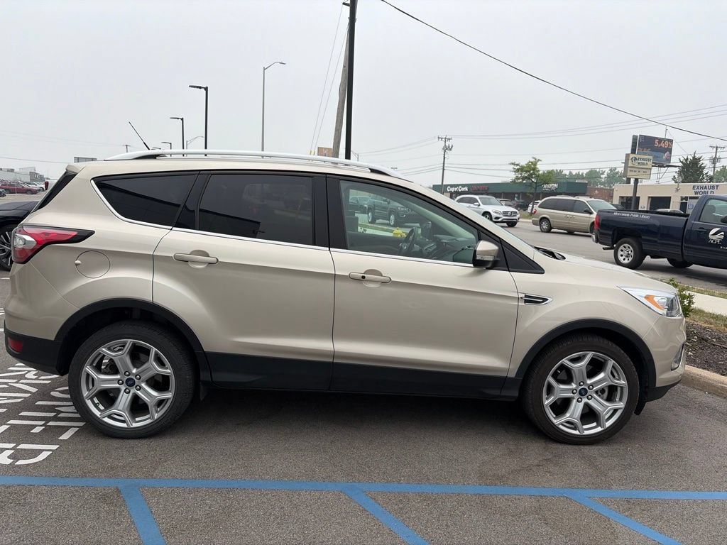 Used 2018 Ford Escape Titanium w/ Ford Safe & Smart Package AWD/4WD image 12