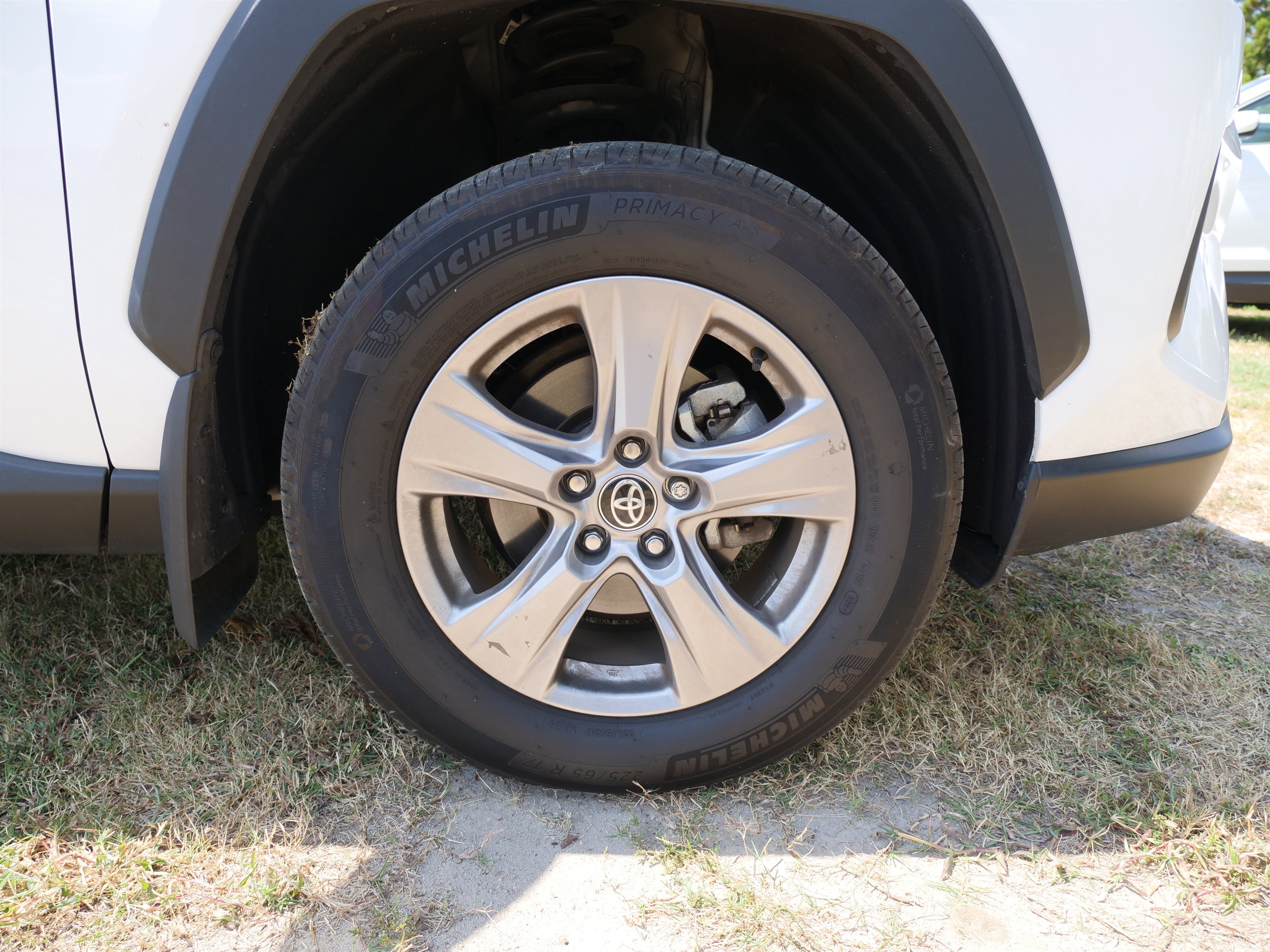 Used 2024 Toyota RAV4 XLE image 10