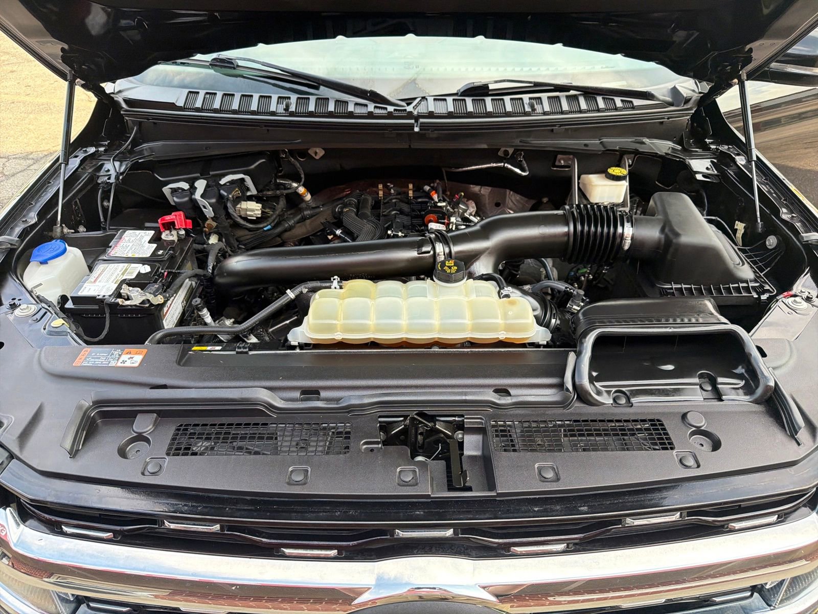 Used 2022 Ford Expedition Max Limited AWD/4WD image 28
